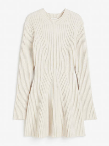 OLIVIA | ELEGANT KNITTED DRESS